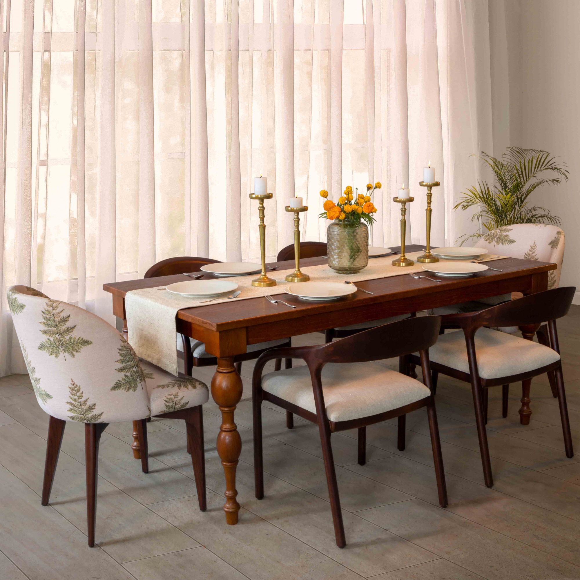 Maison Dining Table